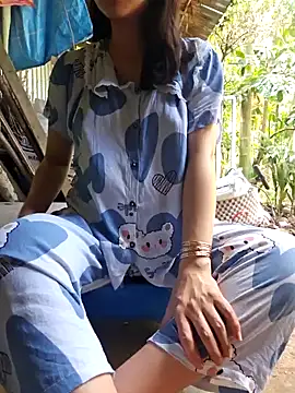 Suri amabel online show from 02/16/25, 04:31