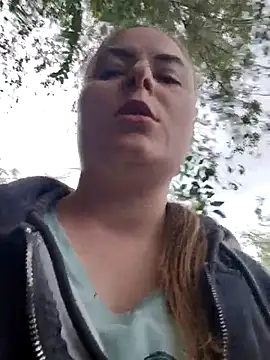 ElenaMaeer online show from 05/10/26, 01:49