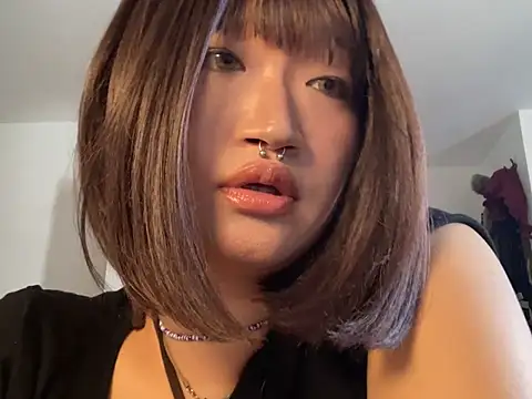 Snapshot of xxxYUKARIxxx chatting on 03/23/26, 01:37 xxxYUKARIxxx online show from 03/23/26, 01:37