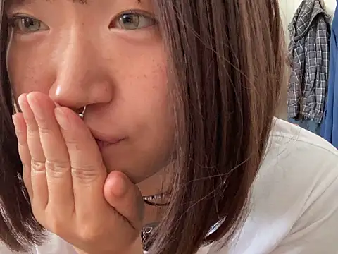 Snapshot of xxxYUKARIxxx chatting on 04/18/26, 03:16 xxxYUKARIxxx online show from 04/18/26, 03:16