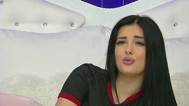 SophiaVilner online show from 10/16/25, 04:30