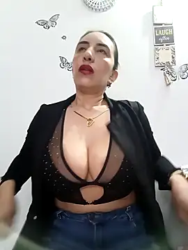 christine-x online show from 10/17/25, 11:02