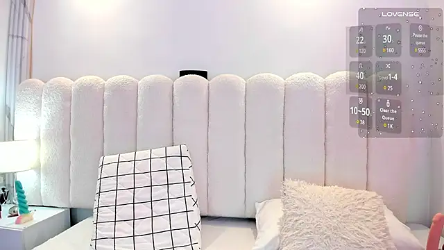 Snapshot of Mia_rom11 chatting on 02/18/25, 12:39 Mia rom11 online show from 02/18/25, 12:39