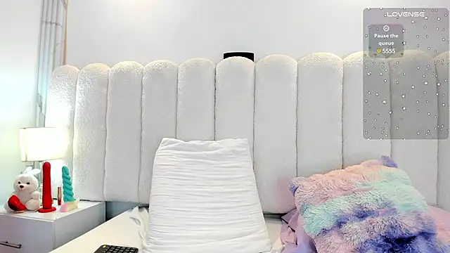 Snapshot of Mia_rom11 chatting on 02/28/25, 03:26 Mia rom11 online show from 02/28/25, 03:26