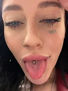 Melissa crazy online show from 03/17/25, 03:07