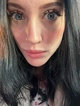 Melissa crazy online show from 03/28/26, 03:55