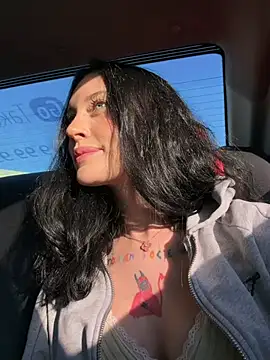 Melissa crazy online show from 06/19/26, 04:11