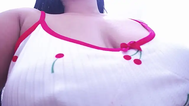 Letty Plugxo online show from 02/01/25, 04:22