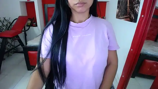 Letty Plugxo online show from 09/13/25, 12:16