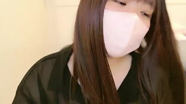 Snapshot of _mirai0917 chatting on 06/24/26, 06:12 mirai0917 online show from 06/24/26, 06:12