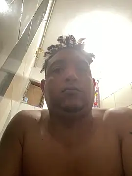 Snapshot of Gio_khalifa chatting on 06/17/26, 02:40 Gio khalifa online show from 06/17/26, 02:40