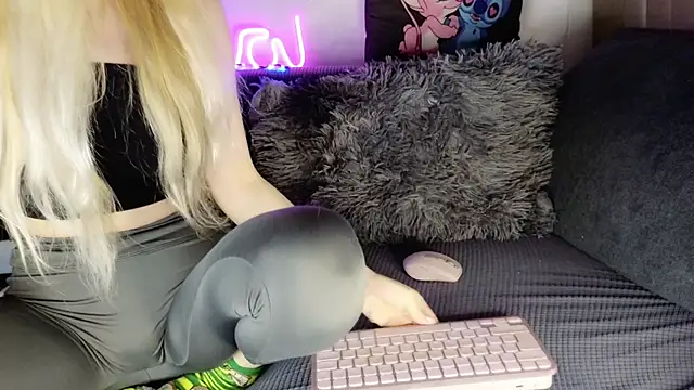 nicollewetpussy online show from 02/01/25, 10:55