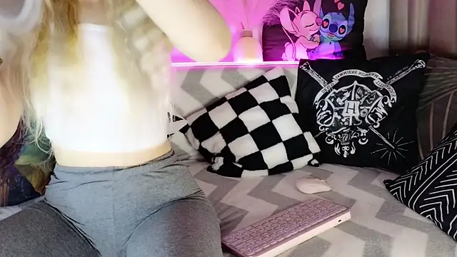 nicollewetpussy online show from 02/26/25, 09:48