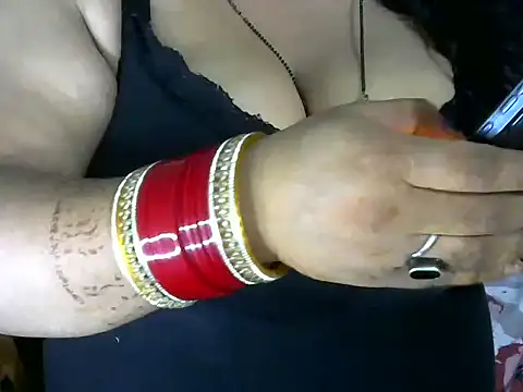 Snapshot of dramebaz_queen chatting on 10/22/25, 06:51 dramebaz queen online show from 10/22/25, 06:51