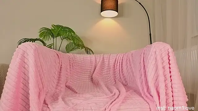 Naomi Girly online show from 04/16/26, 06:09