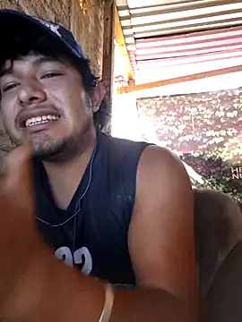 Snapshot of GusssHOT chatting on 04/15/26, 03:08 GusssHOT online show from 04/15/26, 03:08