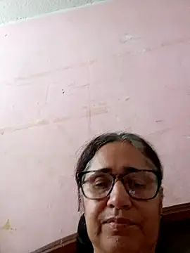 Snapshot of _candi chatting on 02/06/25, 12:59 candi online show from 02/06/25, 12:59