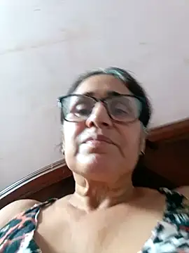 Snapshot of _candi chatting on 02/08/25, 07:59 candi online show from 02/08/25, 07:59