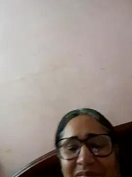 Snapshot of _candi chatting on 02/11/25, 12:27 candi online show from 02/11/25, 12:27