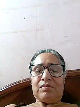 Snapshot of _candi chatting on 02/11/25, 08:10 candi online show from 02/11/25, 08:10