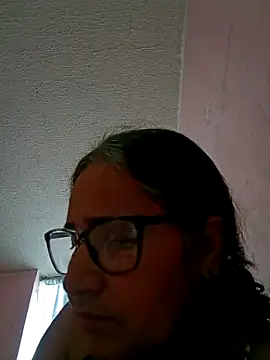 Snapshot of _candi chatting on 02/18/25, 11:55 candi online show from 02/18/25, 11:55