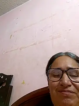 Snapshot of _candi chatting on 02/19/25, 07:50 candi online show from 02/19/25, 07:50