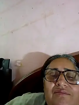 Snapshot of _candi chatting on 02/22/25, 11:35 candi online show from 02/22/25, 11:35