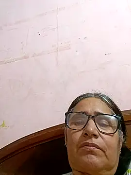 Snapshot of _candi chatting on 02/23/25, 10:06 candi online show from 02/23/25, 10:06
