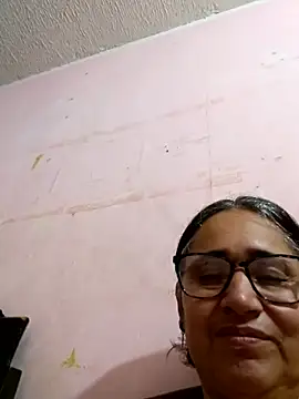 Snapshot of _candi chatting on 02/26/25, 09:10 candi online show from 02/26/25, 09:10