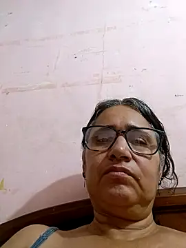 Snapshot of _candi chatting on 02/27/25, 10:37 candi online show from 02/27/25, 10:37