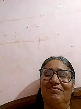 Snapshot of _candi chatting on 03/06/25, 11:09 candi online show from 03/06/25, 11:09
