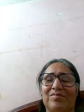 Snapshot of _candi chatting on 03/09/25, 06:32 candi online show from 03/09/25, 06:32