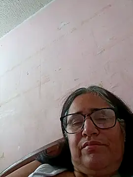 Snapshot of _candi chatting on 03/10/25, 12:37 candi online show from 03/10/25, 12:37