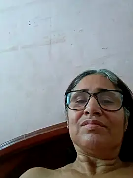 Snapshot of _candi chatting on 03/13/25, 12:35 candi online show from 03/13/25, 12:35