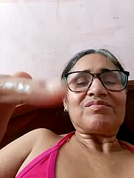 Snapshot of _candi chatting on 03/14/25, 05:24 candi online show from 03/14/25, 05:24