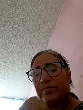 Snapshot of _candi chatting on 03/15/25, 08:10 candi online show from 03/15/25, 08:10
