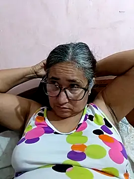 Snapshot of _candi chatting on 03/15/25, 11:39 candi online show from 03/15/25, 11:39