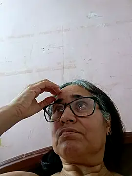Snapshot of _candi chatting on 03/16/25, 08:54 candi online show from 03/16/25, 08:54