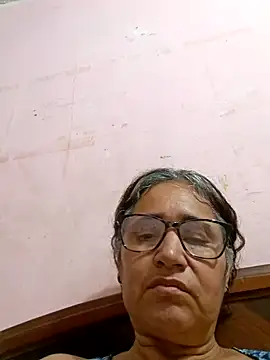 Snapshot of _candi chatting on 03/18/25, 07:41 candi online show from 03/18/25, 07:41