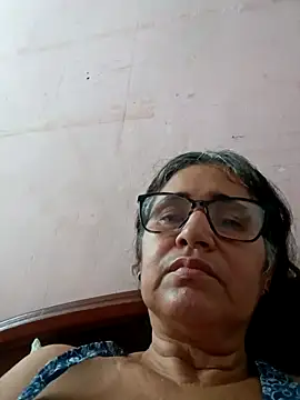 Snapshot of _candi chatting on 03/18/25, 12:14 candi online show from 03/18/25, 12:14
