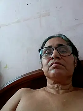 Snapshot of _candi chatting on 03/19/25, 08:54 candi online show from 03/19/25, 08:54