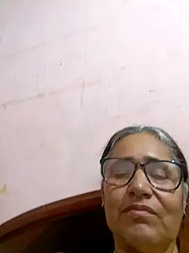 Snapshot of _candi chatting on 03/21/25, 08:06 candi online show from 03/21/25, 08:06