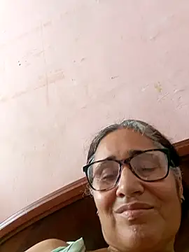 Snapshot of _candi chatting on 03/21/25, 05:23 candi online show from 03/21/25, 05:23