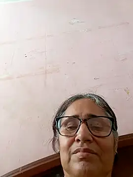 Snapshot of _candi chatting on 03/22/25, 06:47 candi online show from 03/22/25, 06:47