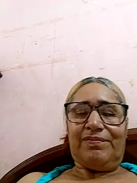 Snapshot of _candi chatting on 09/19/25, 11:22 candi online show from 09/19/25, 11:22