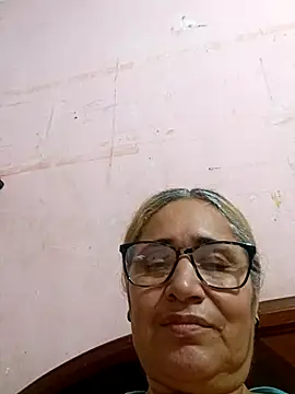 Snapshot of _candi chatting on 09/20/25, 01:39 candi online show from 09/20/25, 01:39