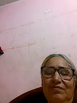Snapshot of _candi chatting on 09/27/25, 05:45 candi online show from 09/27/25, 05:45