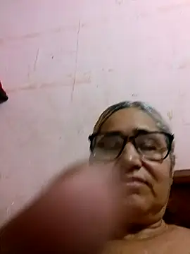 Snapshot of _candi chatting on 10/01/25, 05:02 candi online show from 10/01/25, 05:02