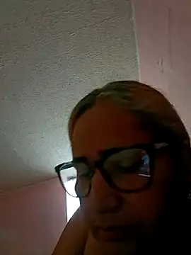 Snapshot of _candi chatting on 10/02/25, 11:28 candi online show from 10/02/25, 11:28