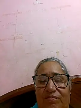 Snapshot of _candi chatting on 10/05/25, 03:05 candi online show from 10/05/25, 03:05